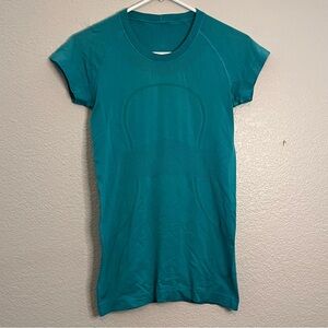 Lululemon Run Swiftly Tech Short Sleeve Teal Turqouise Workout Shirt size 6
